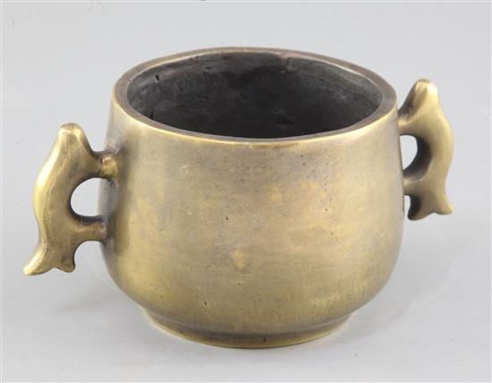 A Chinese bronze gui censer, four character mark to base, width 17.5cm